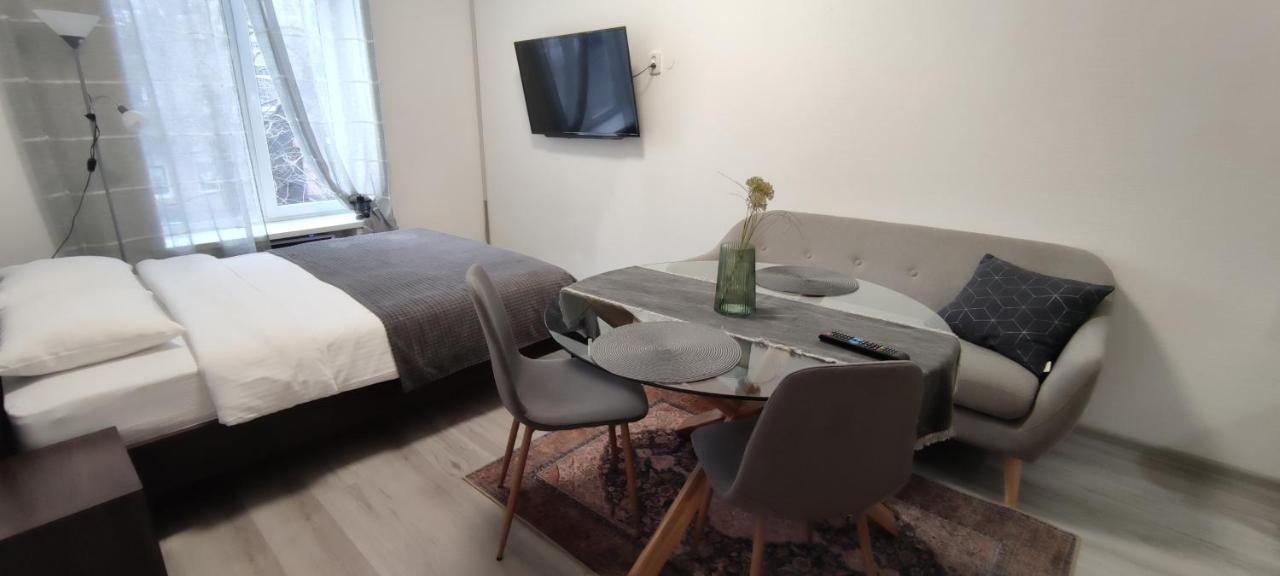 Flat in the city center 敖德萨 外观 照片