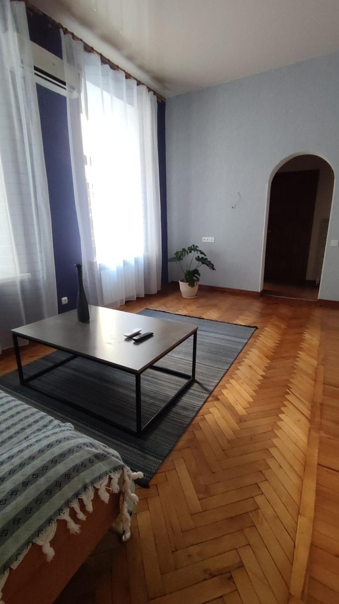 Flat in the city center 敖德萨 外观 照片