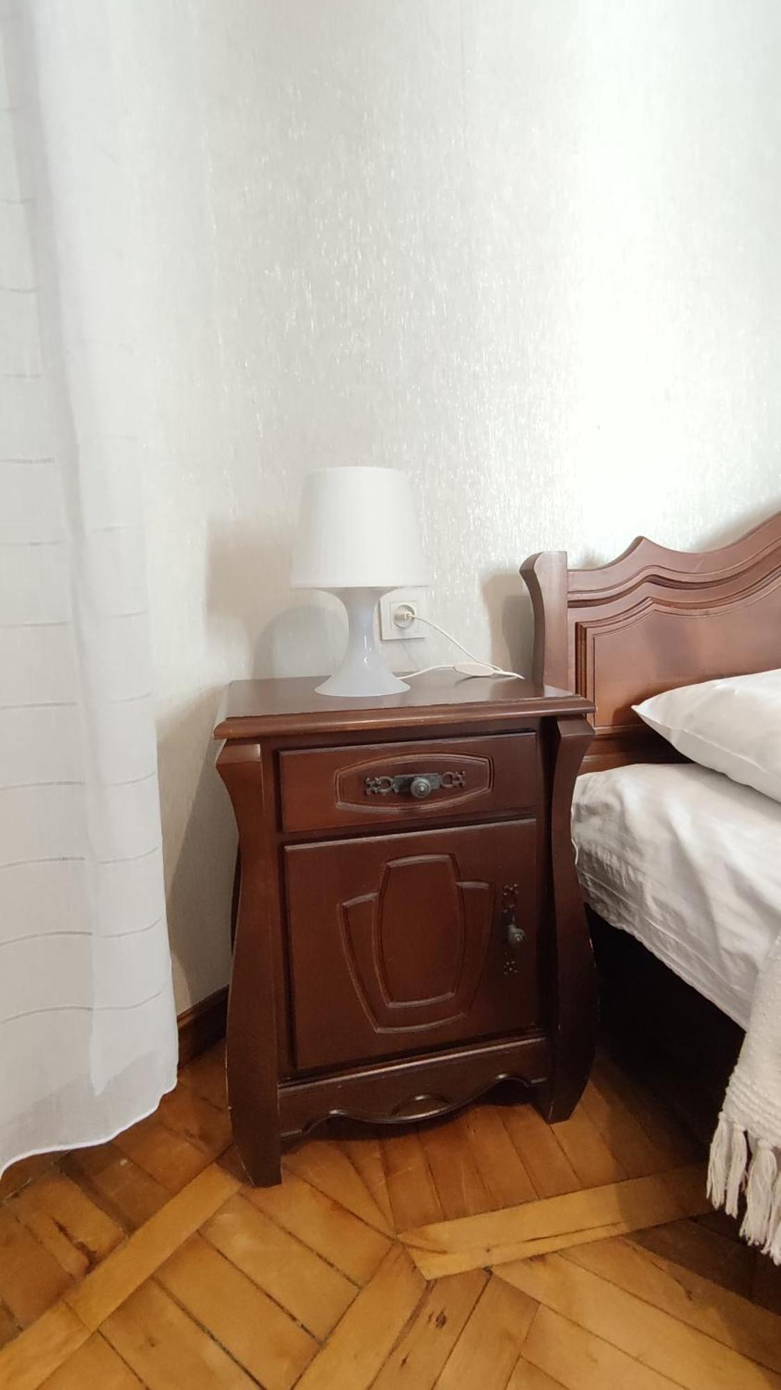 Flat in the city center 敖德萨 外观 照片