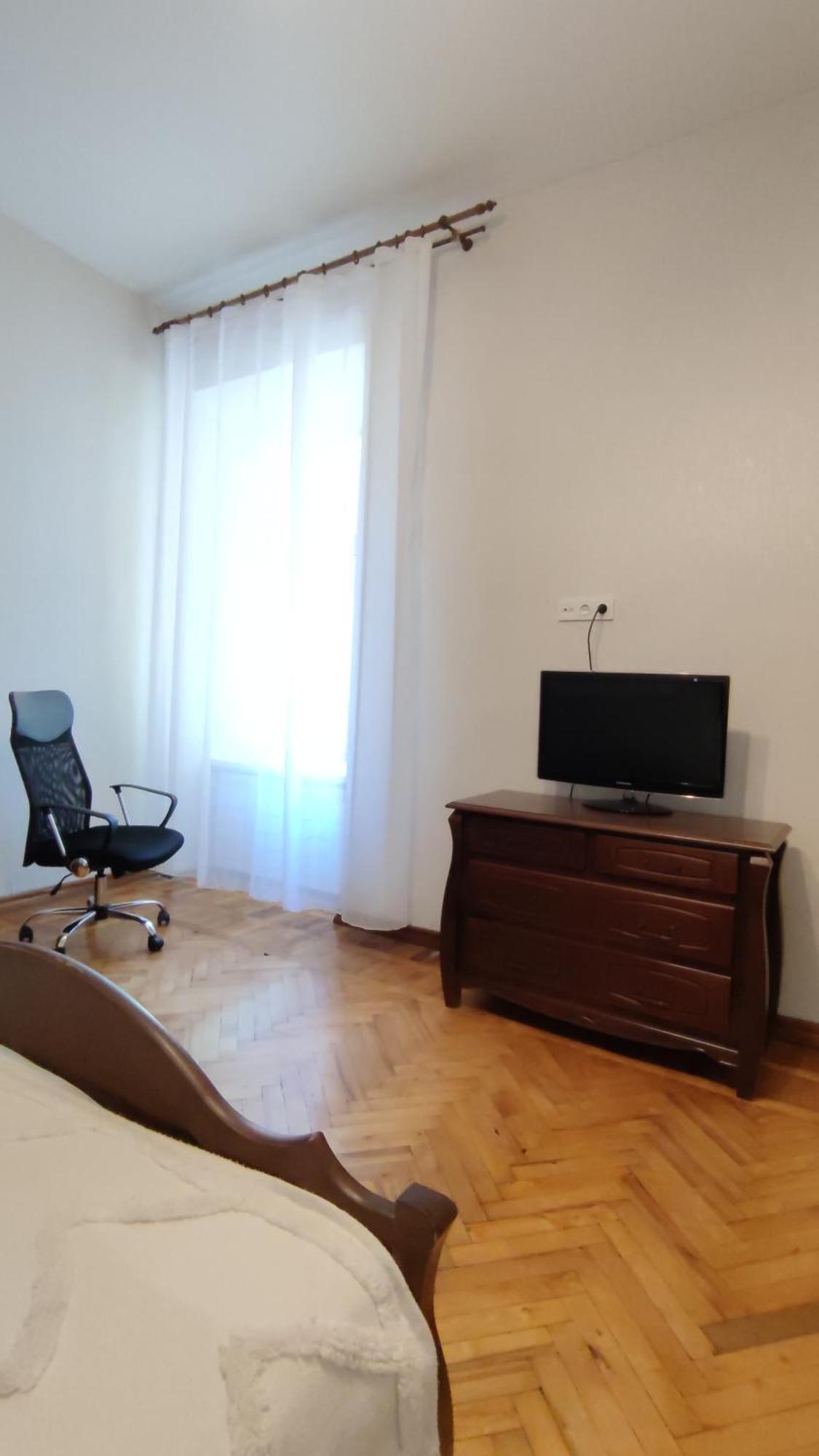 Flat in the city center 敖德萨 外观 照片