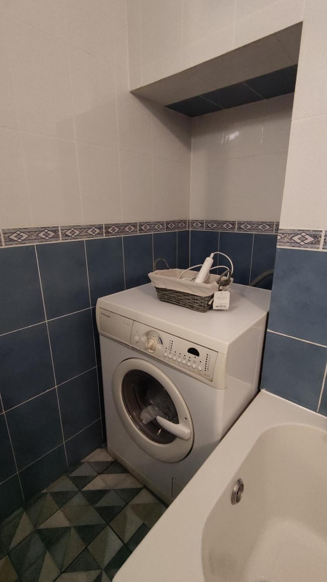Flat in the city center 敖德萨 外观 照片