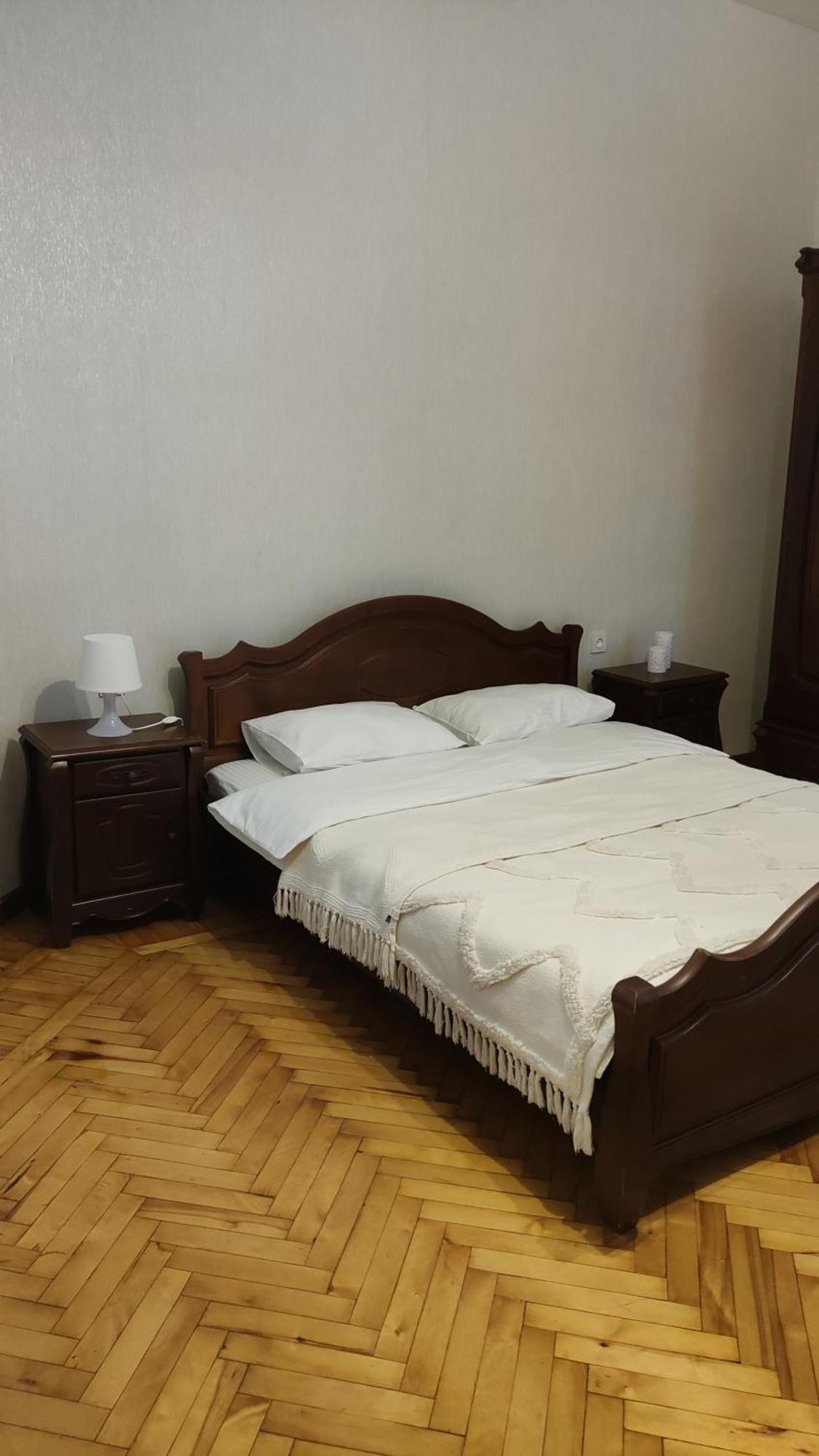Flat in the city center 敖德萨 外观 照片